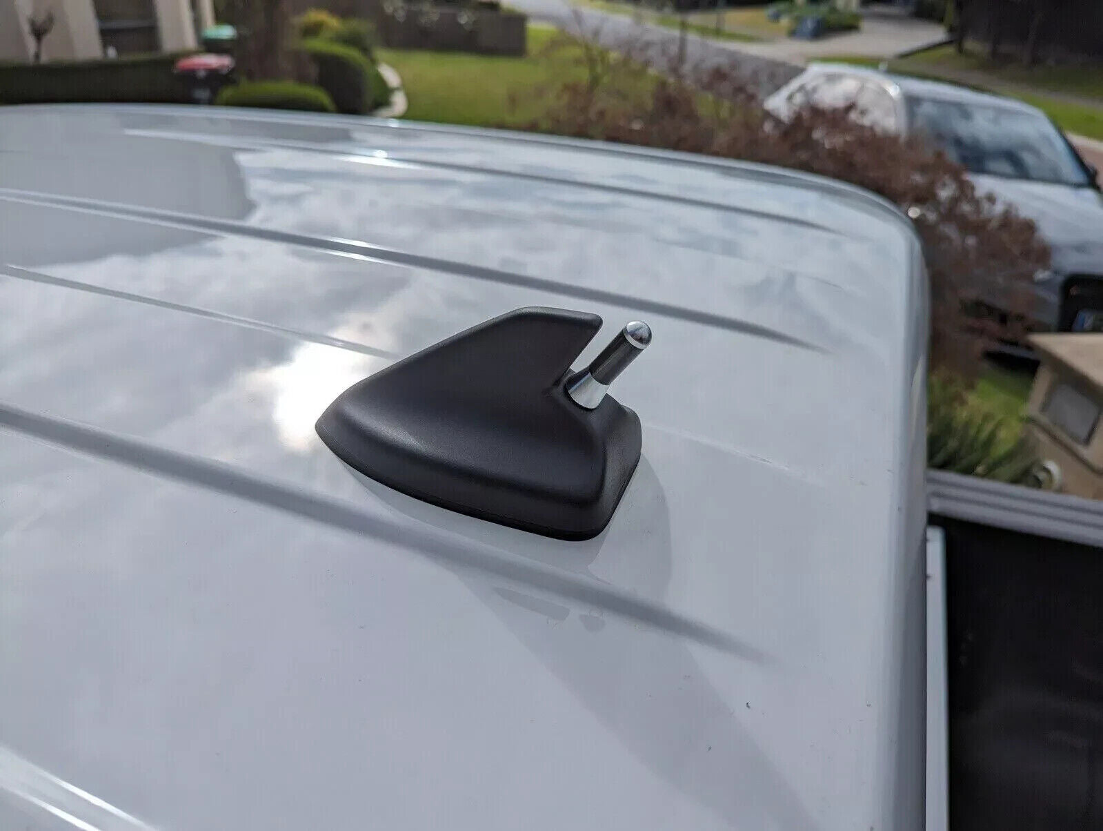 Antenna/Aerial Stubby Bee Sting for Ford Ranger XLT Next Gen 3.5cm Silver