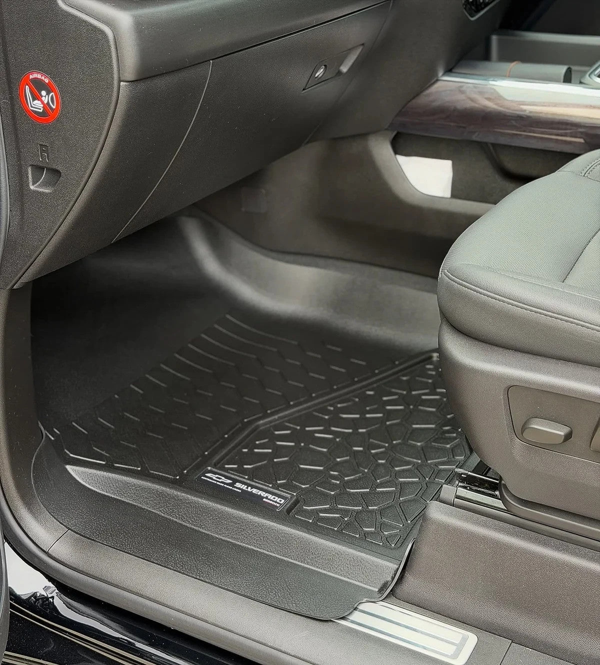 Genuine GMSV Chevrolet 1500 & 2500 Bedrock Front All Weather Floor Mats 2021-On3