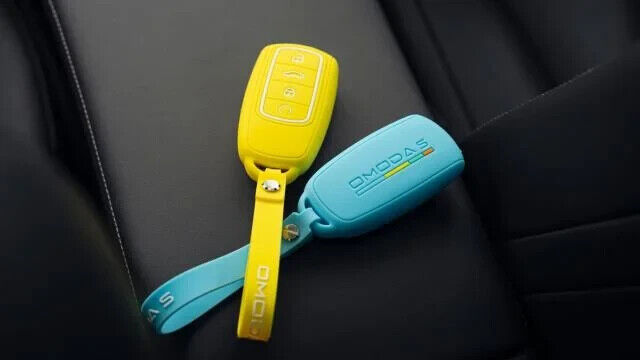 Genuine Chery Omoda 5 Silicone Remote Key Fob Case & Hanger - Blue