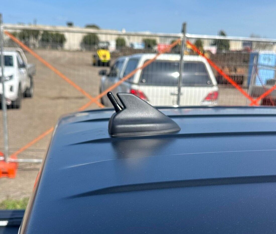 Antenna/Aerial Stubby Bee Sting for Ford Ranger Wildtrak Next Gen 3.5cm Black