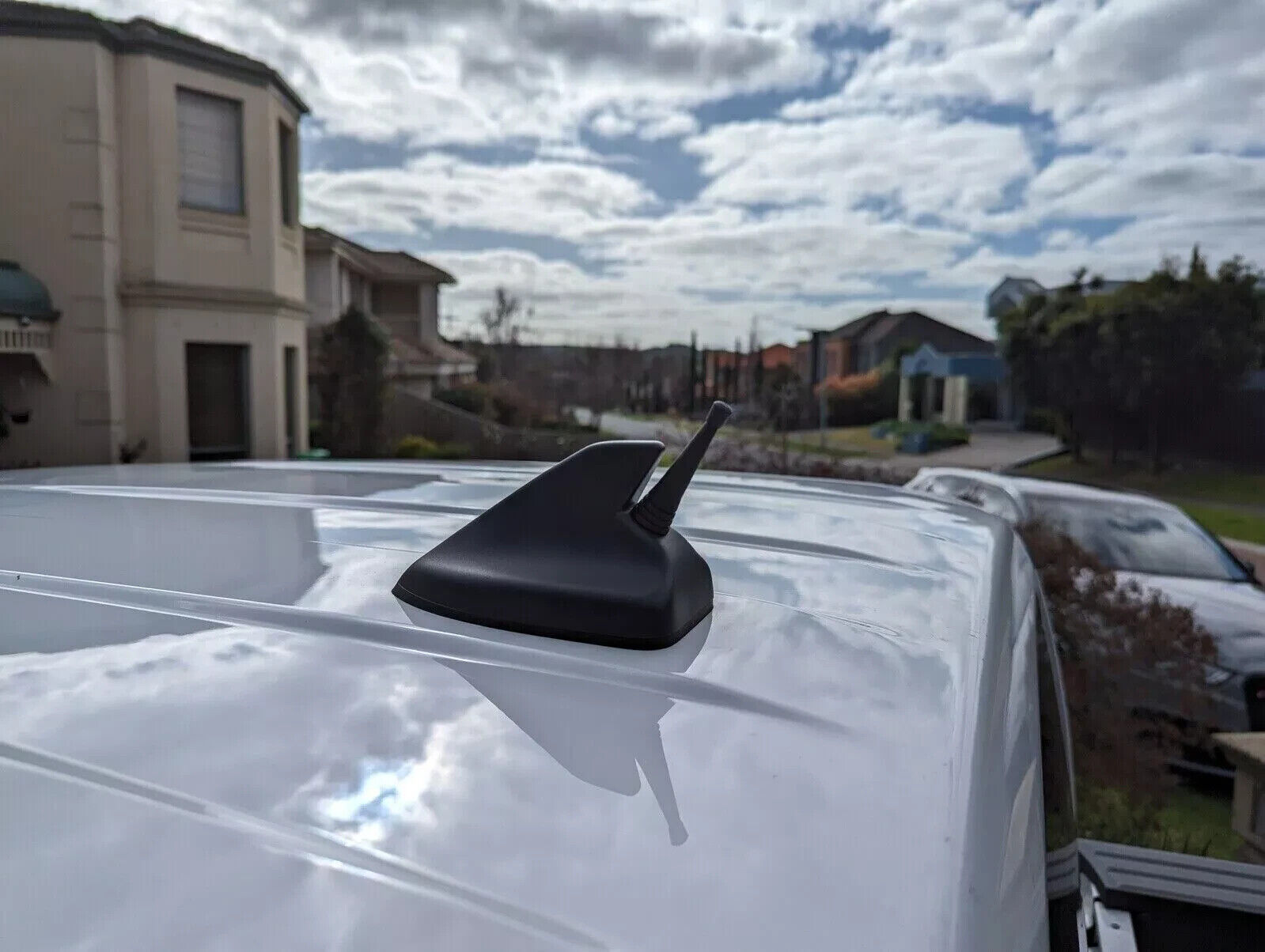 Antenna/Aerial Stubby Bee Sting for Ford Ranger XLT Next Gen 5cm Black