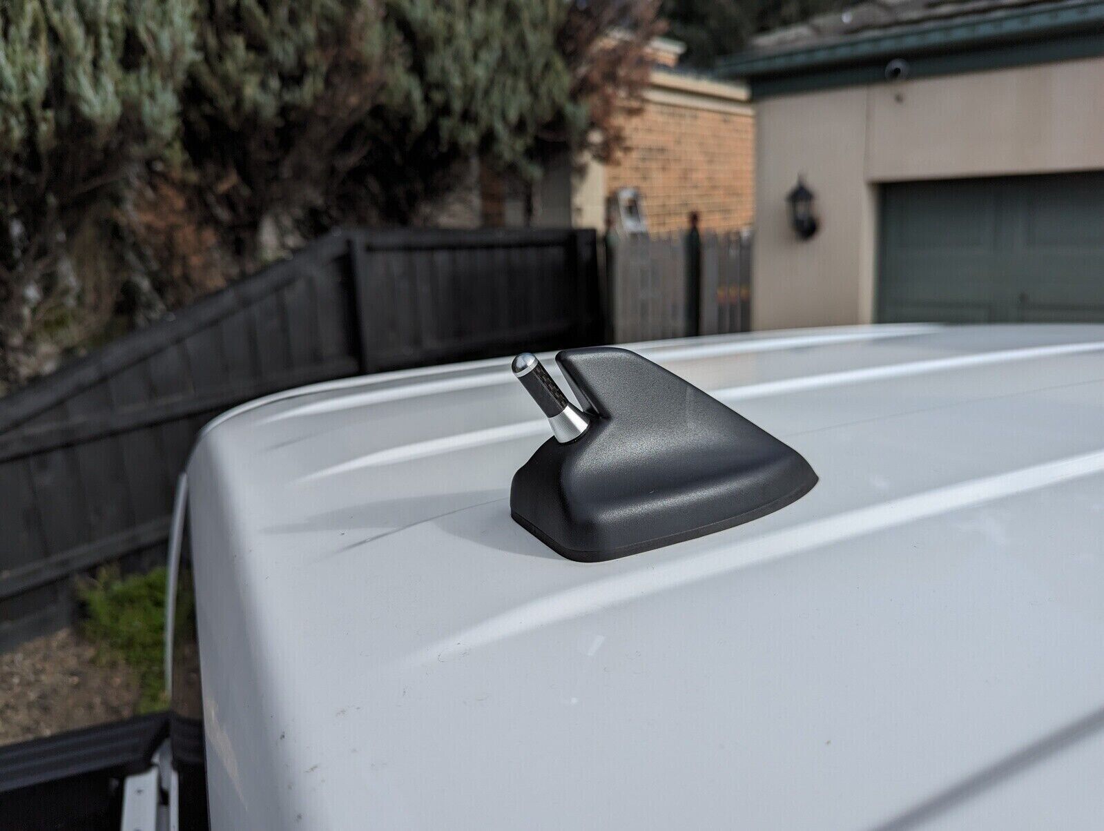 Antenna/Aerial Stubby Bee Sting for Volkswagen Amarok NF Next Gen Silver 3.5cm
