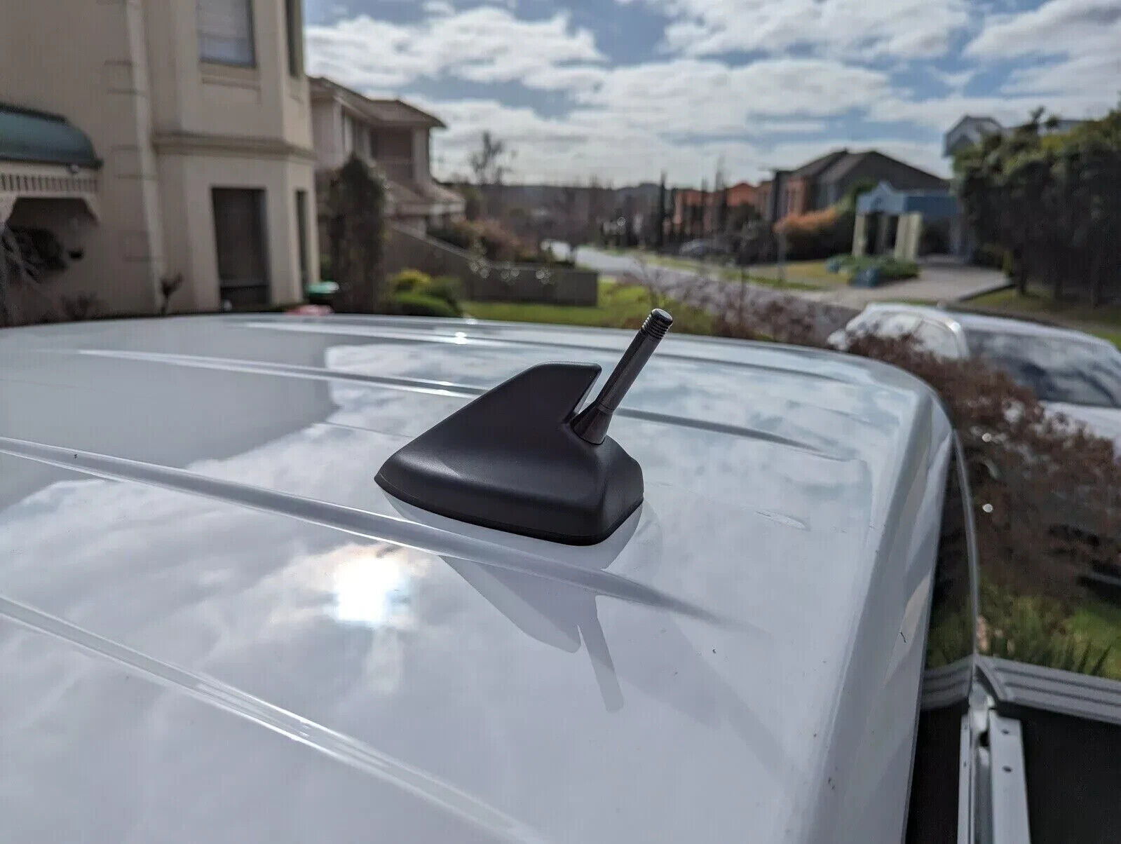 Antenna/Aerial Stubby Bee Sting for Ford Ranger Platinum Next Gen 7.5cm Black
