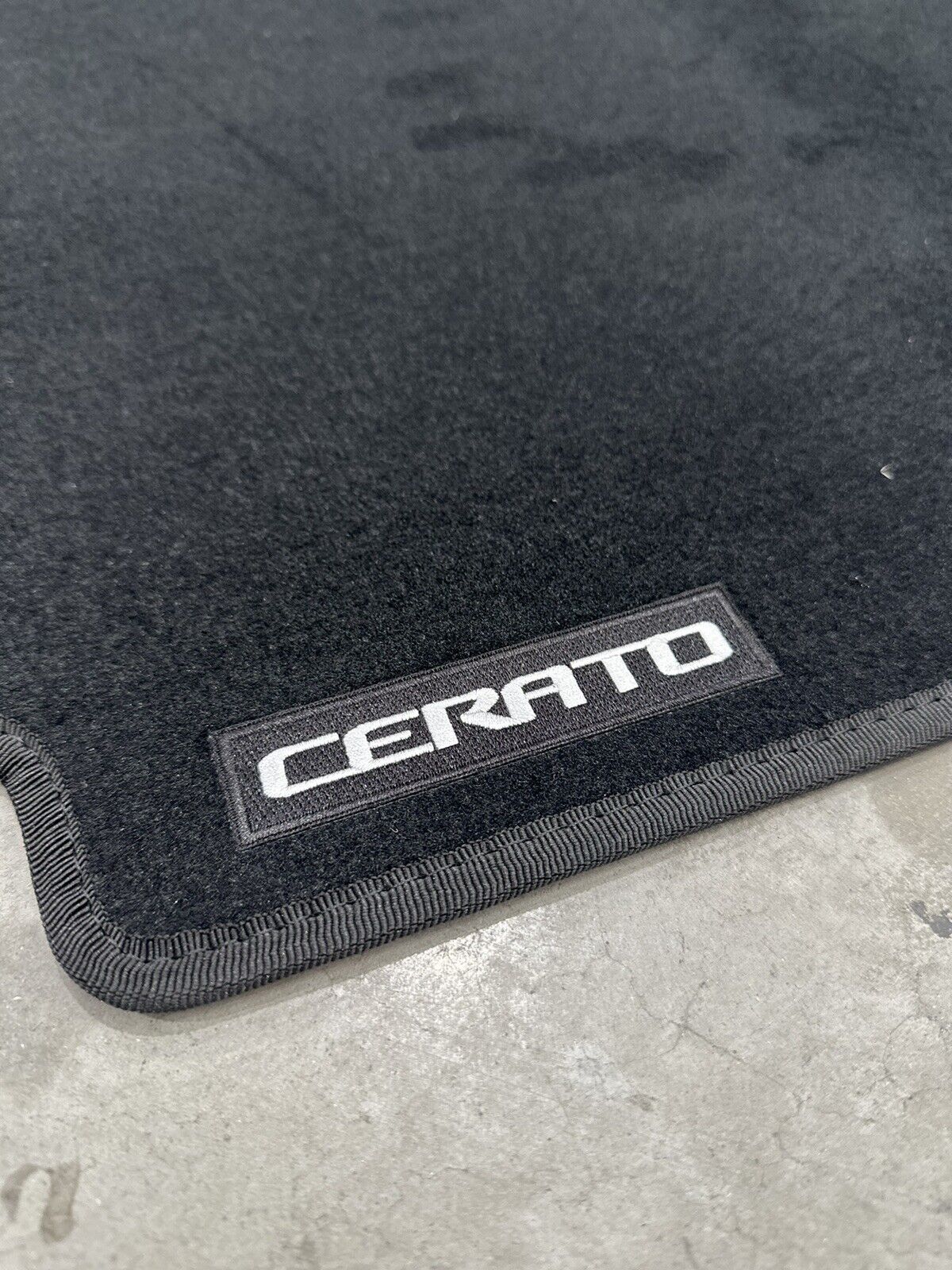 Genuine Kia Cerato BD Black Carpet Floor Mat Set of 4 2018-Current M6A20APK00